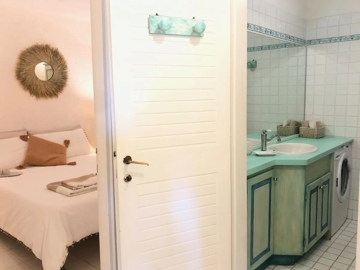 Appartamenti Begonia - Terza Spiaggia Golfo Aranci Apartment
