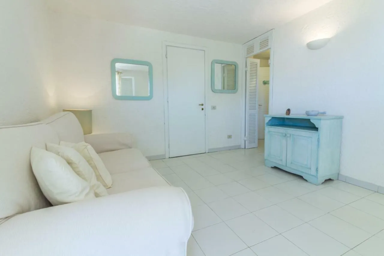 Apartment Appartamenti Begonia - Terza Spiaggia Golfo Aranci